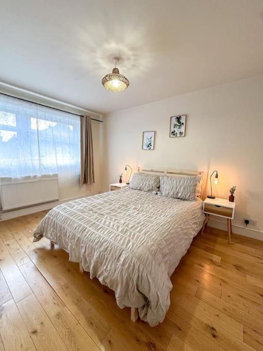 Bright & Spacious Split Level Flat In Kennington London Ngoại thất bức ảnh