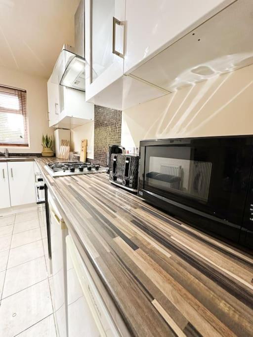 Bright & Spacious Split Level Flat In Kennington London Ngoại thất bức ảnh
